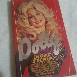 📚 4/$10 Dolly daughter of the South vintage paperback book